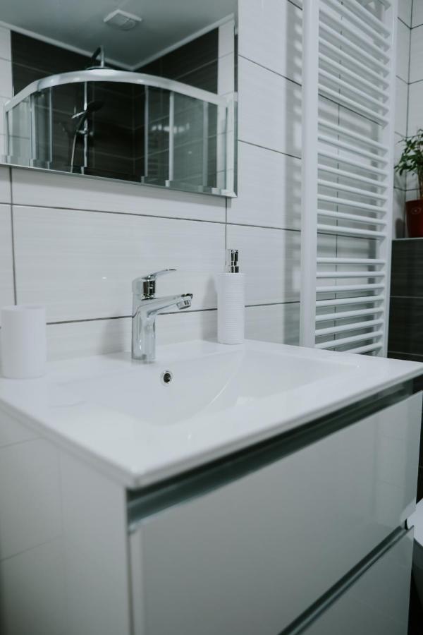 Apartman Nikola Gospić Exterior foto
